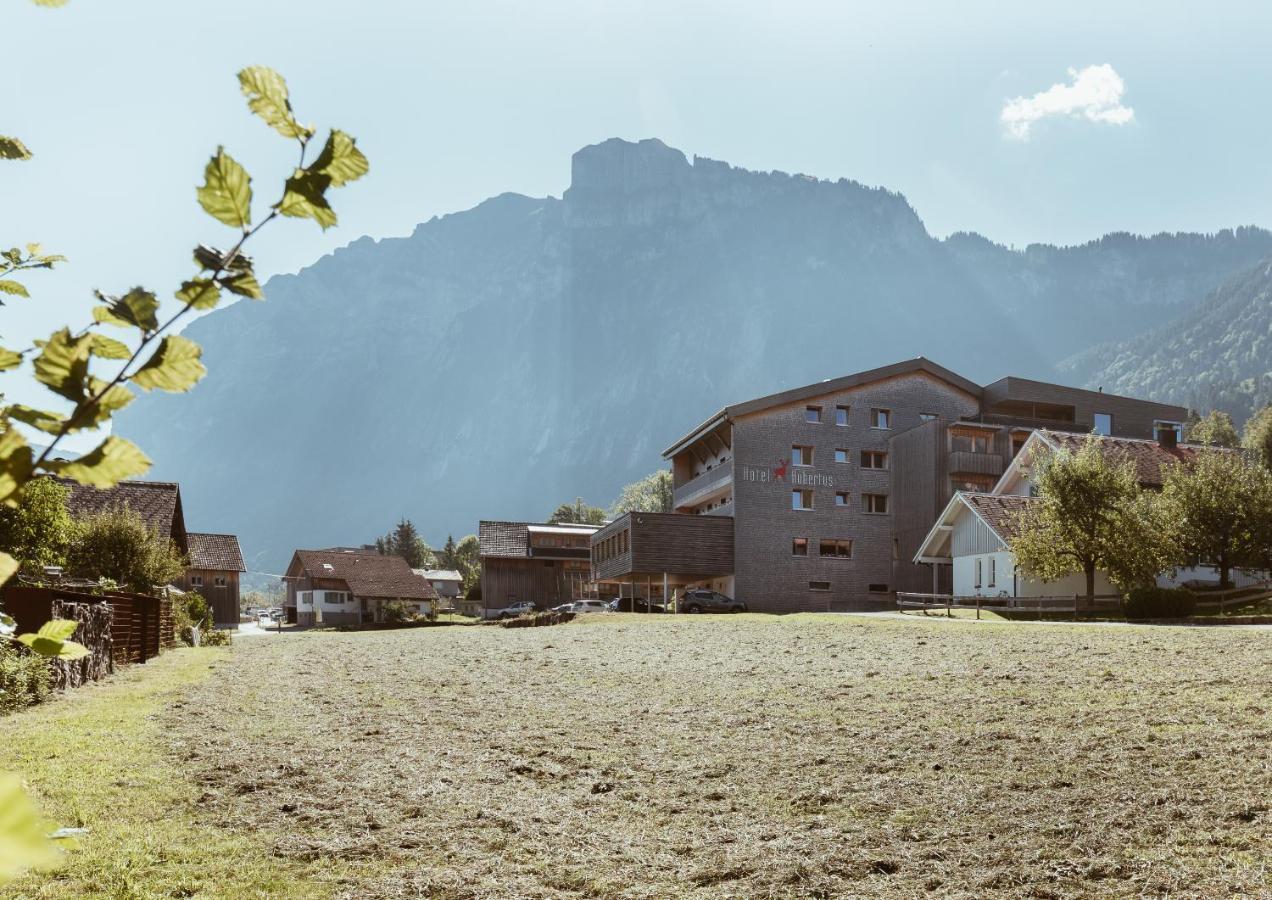 Hotel Hubertus Mellau GmbH Bagian luar foto