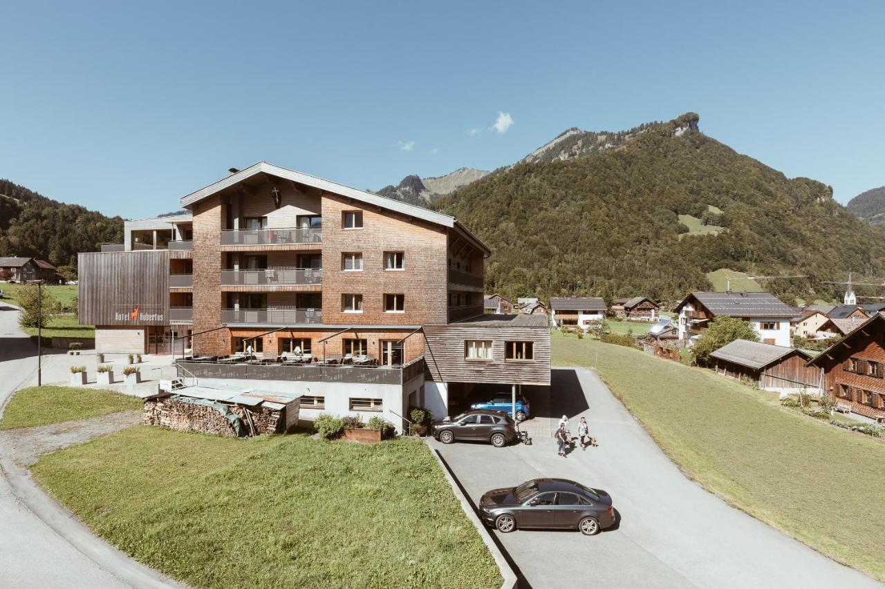 Hotel Hubertus Mellau GmbH Bagian luar foto